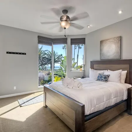 Holiday home Oceanview Rooftop, Hot Tub, Firepit, Bbq, Pool Table Carlsbad