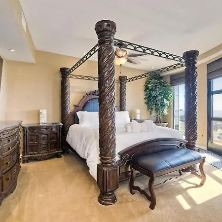 Oceanview Rooftop, Hot Tub, Firepit, Bbq, Pool Table Holiday home