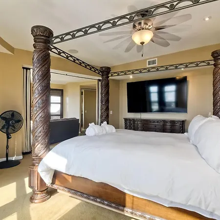 Oceanview Rooftop, Hot Tub, Firepit, Bbq, Pool Table Holiday home *