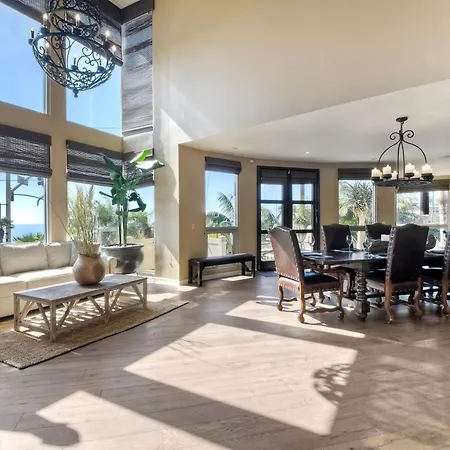 Holiday home Oceanview Rooftop, Hot Tub, Firepit, Bbq, Pool Table Carlsbad