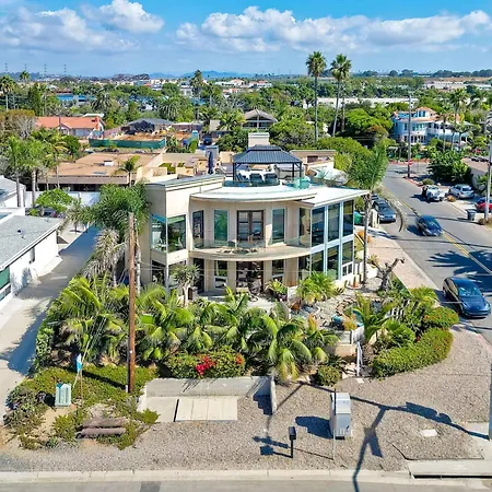 Holiday home Oceanview Rooftop, Hot Tub, Firepit, Bbq, Pool Table Carlsbad