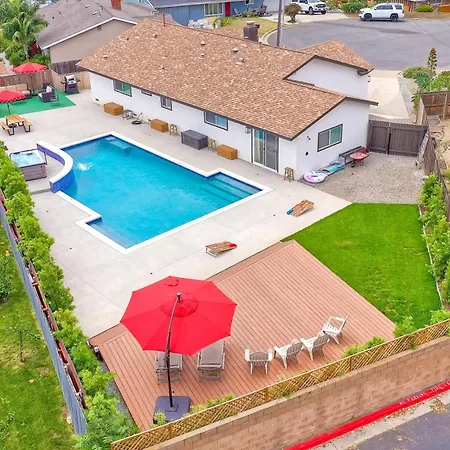 Pool - Hot Tub - Bbq - Games - Arcade - Ping Pong