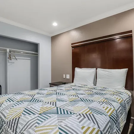 6 Carlsbad, Ca- North Carlsbad