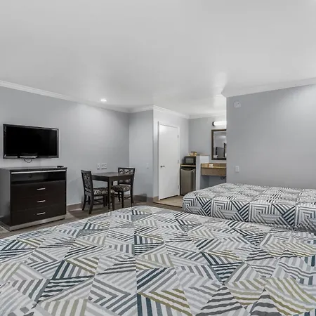 6 Carlsbad, Ca- North Hotel 3*