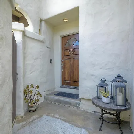 Coastal Bliss - Seashell Cove Retreat - Luxury Living Steps From & Lagoon