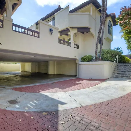 Holiday home Coastal Bliss - Seashell Cove Retreat - Luxury Living Steps From & Lagoon *