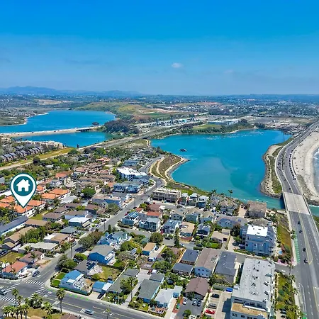 Holiday home Coastal Bliss - Seashell Cove Retreat - Luxury Living Steps From & Lagoon *