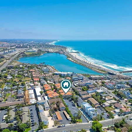 Holiday home Coastal Bliss - Seashell Cove Retreat - Luxury Living Steps From & Lagoon