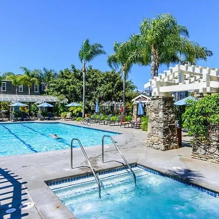 Luxurious Oceanfront Getaway Villa *