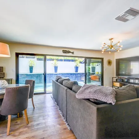 Ultimate Family Coastal Retreat With Pool, Spa, And More! Carlsbad