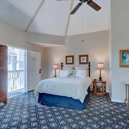 Pelican Cove Hotel 4*