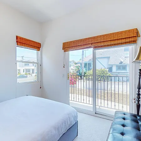Sunset Escape Ocean View With Outdoor Living, Spacious Bedrooms & Fireplace Carlsbad