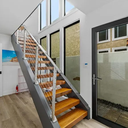 Private Beachside With Hottub Holiday home Carlsbad