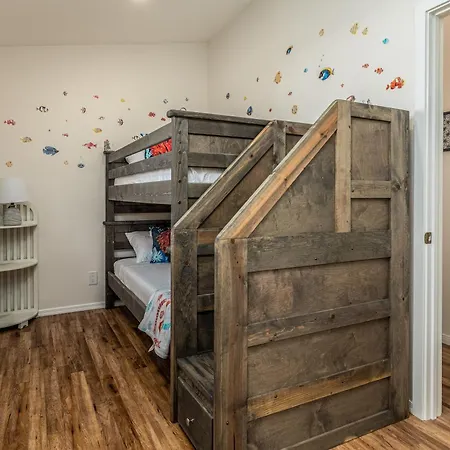 Cozy Family Getaway *