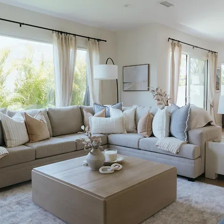 Mediterranean Modern Steps To Beach/dining W/ Spa * Carlsbad