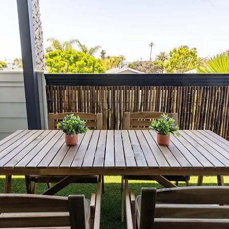 Mediterranean Modern Steps To Beach/dining W/ Spa Carlsbad