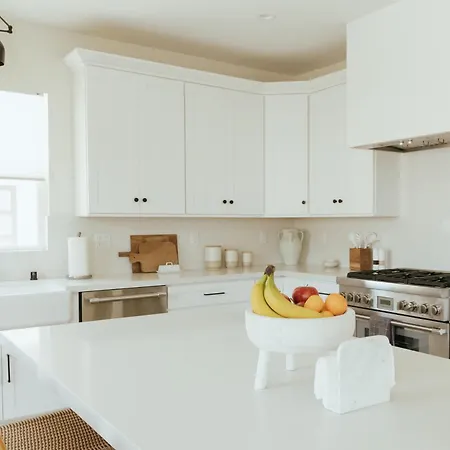 Mediterranean Modern Steps To Beach/dining W/ Spa * Carlsbad