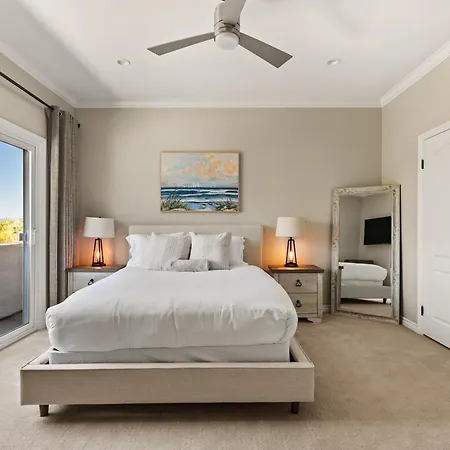 Carlsbad Village Escape Near Beach Carlsbad