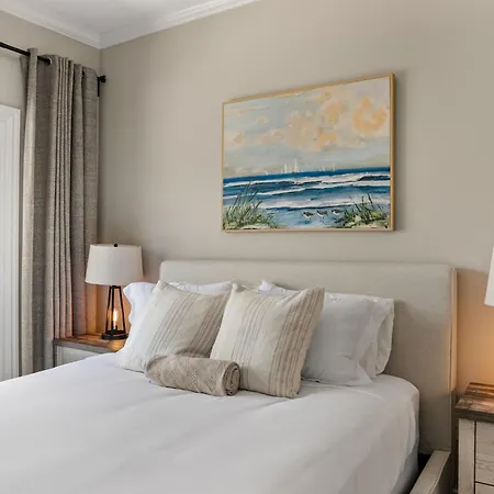 Carlsbad Village Escape Near Beach * Carlsbad