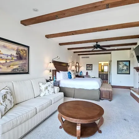 Heated Pool Access, Hot Tubs, Fire Place, Walk 2 Omni La Costa & Spa Apartment Carlsbad
