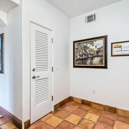 Heated Pool Access, Hot Tubs, Fire Place, Walk 2 Omni La Costa & Spa *