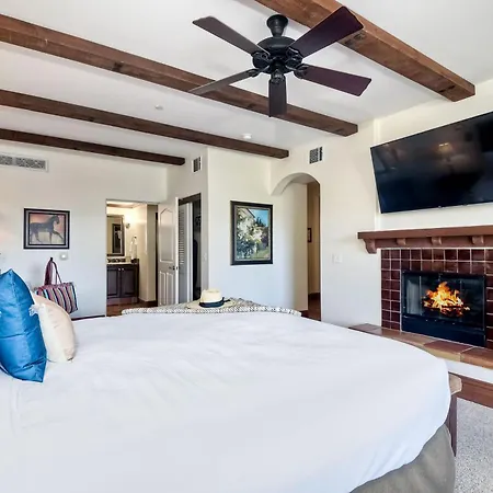 Heated Pool Access, Hot Tubs, Fire Place, Walk 2 Omni La Costa & Spa Apartment *