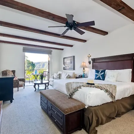 Heated Pool Access, Hot Tubs, Fire Place, Walk 2 Omni La Costa & Spa