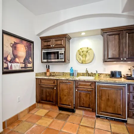 Heated Pool Access, Hot Tubs, Fire Place, Walk 2 Omni La Costa & Spa *
