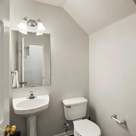 Spacious Comfort * Carlsbad