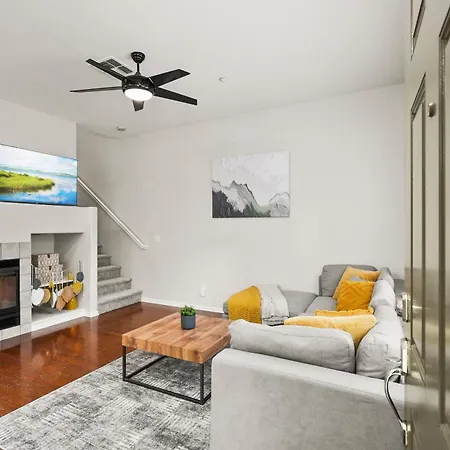 Spacious Comfort Apartment