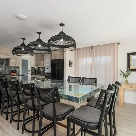 The Marhaven Beach House Carlsbad