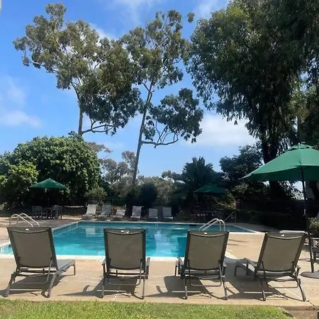 Apartment Water View - Walkable *