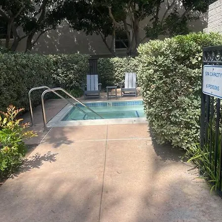Apartment Water View - Walkable