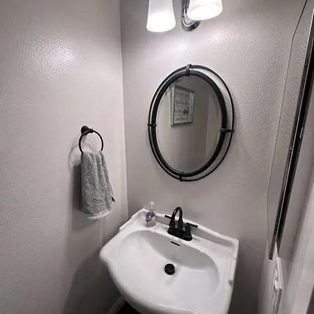 Water View - Walkable