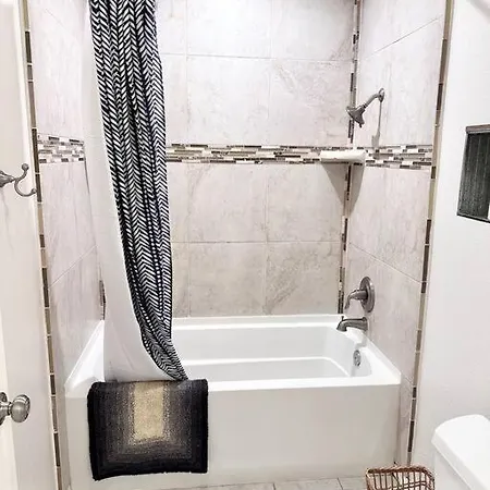 Apartment Water View - Walkable Carlsbad