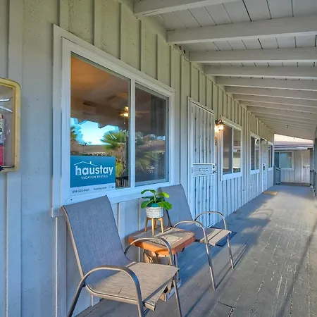 90 Walk Score - Steps To & Dining - Reserved Parking * Carlsbad