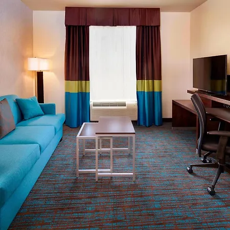 Fairfield & By Marriott San Diego 3*