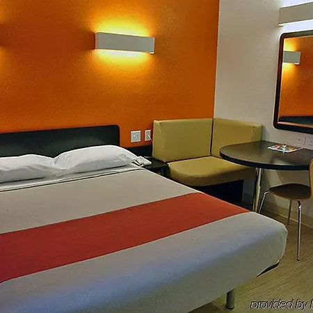 6-carlsbad, Ca - East Near Legoland 3*