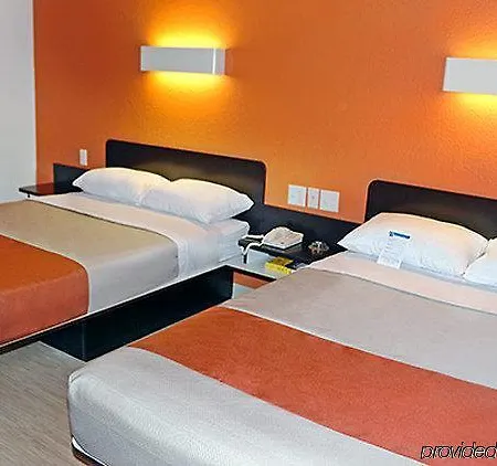 6-carlsbad, Ca - East Near Legoland Hotel 3*