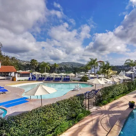 La Costa Pool Bbq Gated Parking