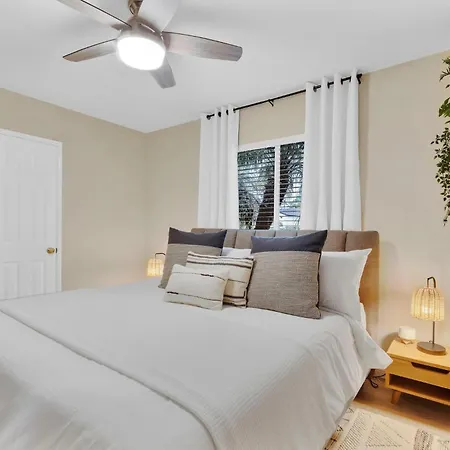 Tamarack Palms - Heated Pool Steps To And Surf