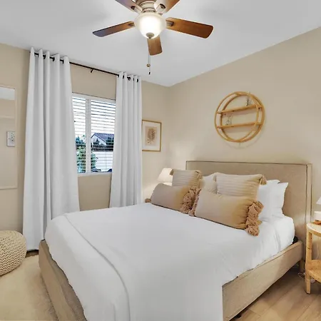 Tamarack Palms - Heated Pool Steps To And Surf Holiday home
