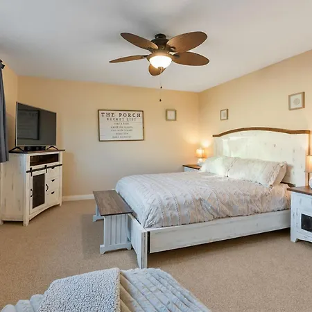 Beachfront In - Remodeled Holiday home Carlsbad