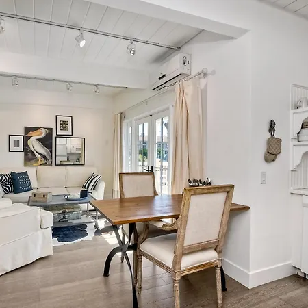 3690 Boulevard - Entire * Carlsbad