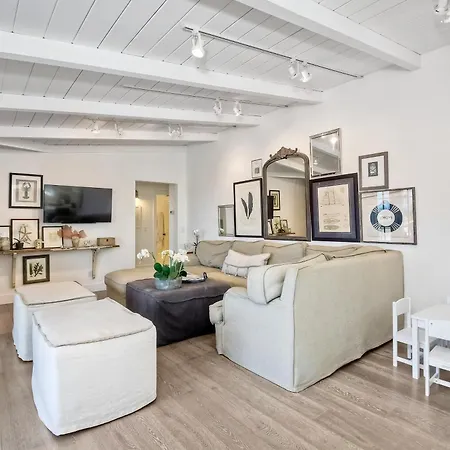 3690 Boulevard - Entire *