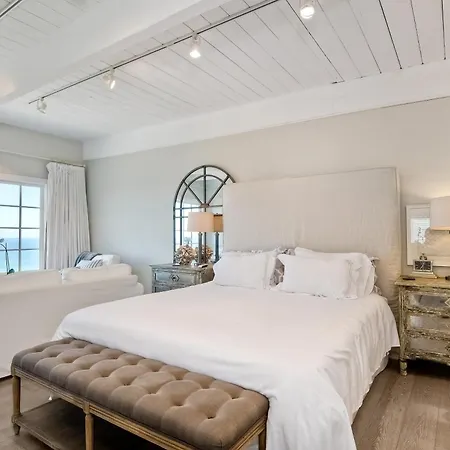3690 Boulevard - Entire Holiday home