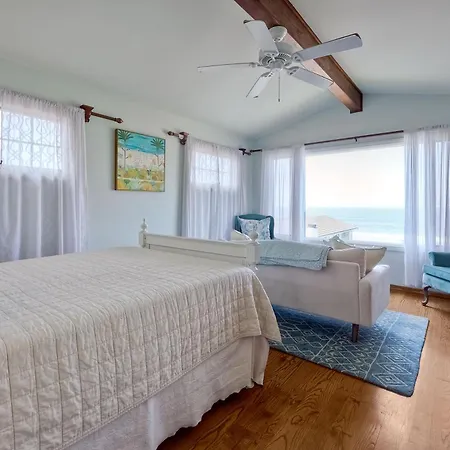 Holiday home 5051 Shore Drive *