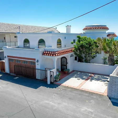 2751 Ocean Street