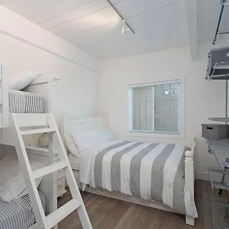 3690 Boulevard - Unit B Carlsbad