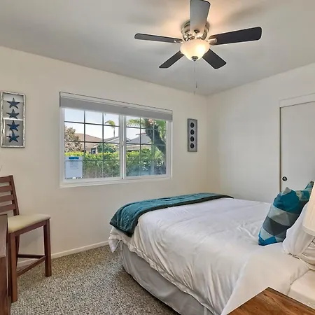 Hot Tub, Fire Pit, Bbq, Shuffleboard, Walk To Holiday home